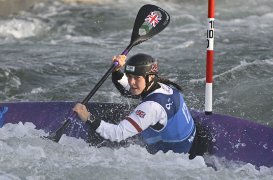 peran-keseimbangan-tubuh-dalam-kecepatan-canoe-slalom