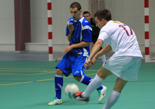 peran-pivot-dalam-mengatur-serangan-di-pertandingan-futsal